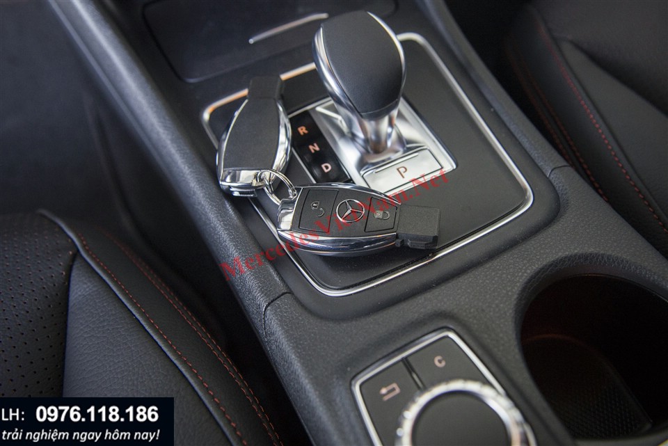 Mercedes A45 AMG (11)