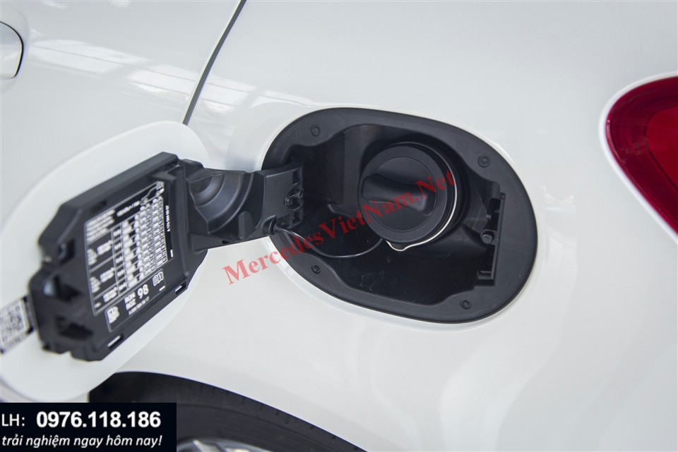 Mercedes A45 AMG (14)