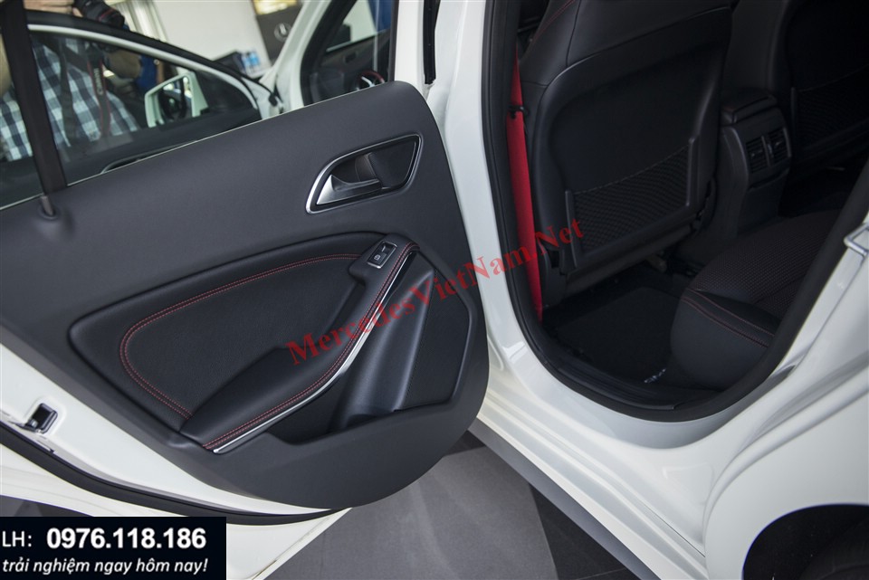 Mercedes A45 AMG (15)