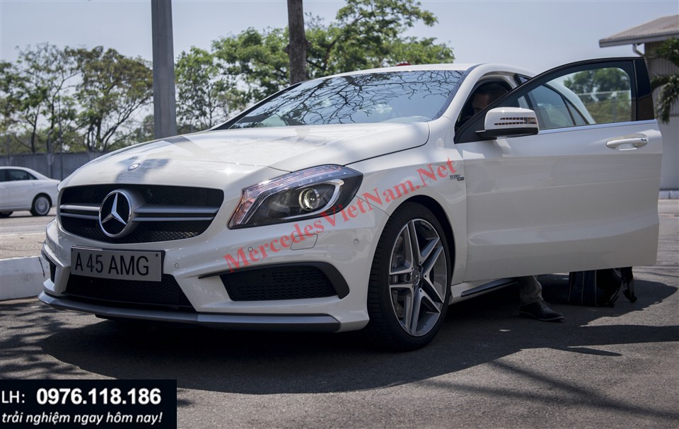 Mercedes A45 AMG (21)