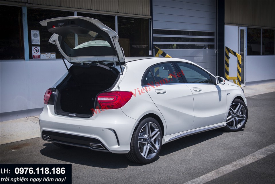 Mercedes A45 AMG (4)