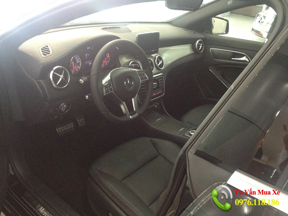 Mercedes CLA 250 2015 mau den (14)
