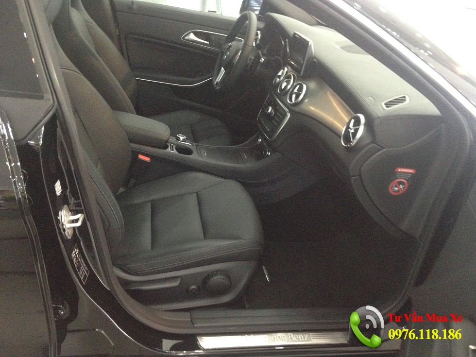Mercedes CLA 250 2015 mau den (19)