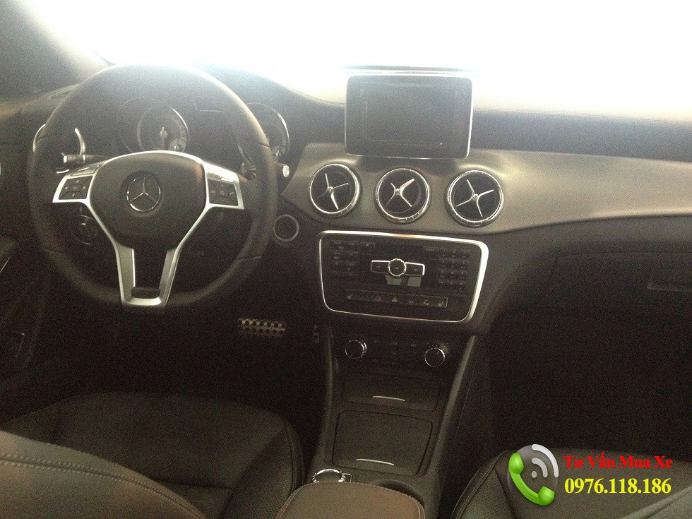 Mercedes CLA 250 2015 mau den (20)