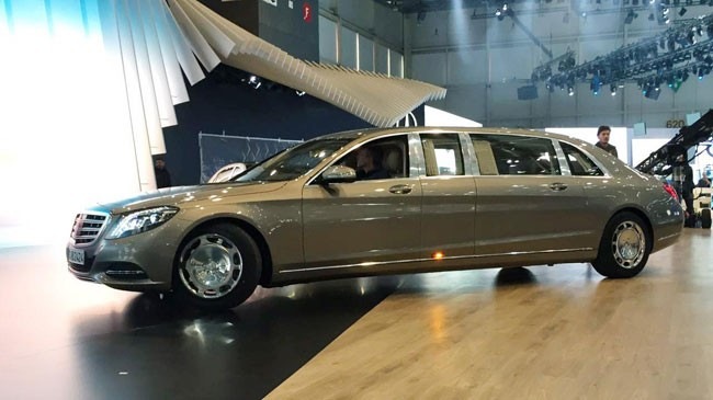 Mercedes S600 Pullman Maybach