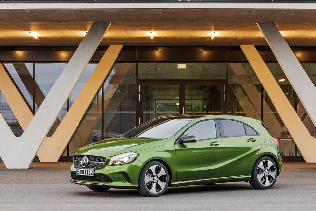 2016-mercedes-a-class-facelift-debuts-with-new-16-engine-and-launch-assist-photo-gallery_24