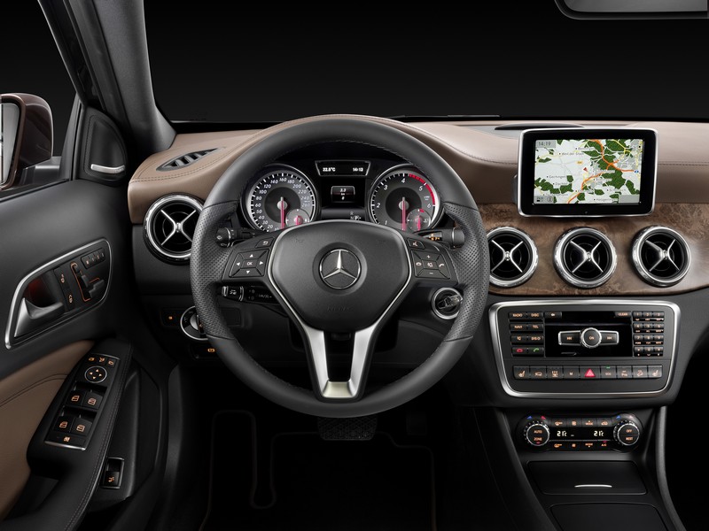 Mercedes-Benz GLA 220 CDI 4MATIC (X156) 2013