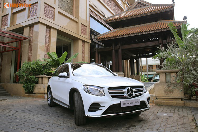 Các tính năng an toàn của chiếc xe Mercedes GLC 300