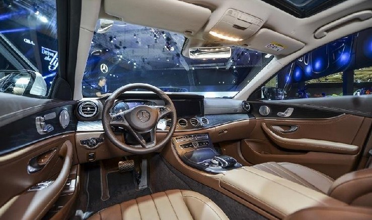 Bảng giá lăn bánh Mercedes E250 2021