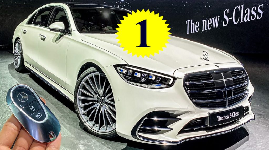 Mercedes-Benz đã bán được hơn 2,16 triệu xe du lịch vào năm 2020 - lại là thương hiệu sang trọng hàng đầu, vượt qua BMW, Audi