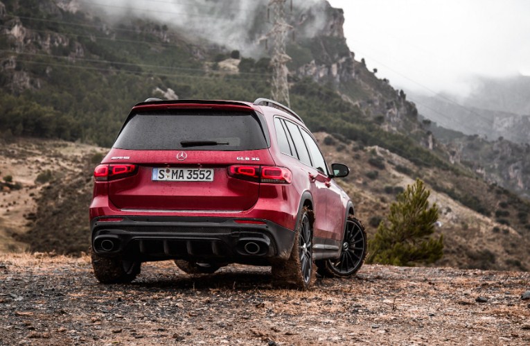 Đánh giá: 2021 Mercedes GLB 250 & 2021 Mercedes-AMG GLB 35