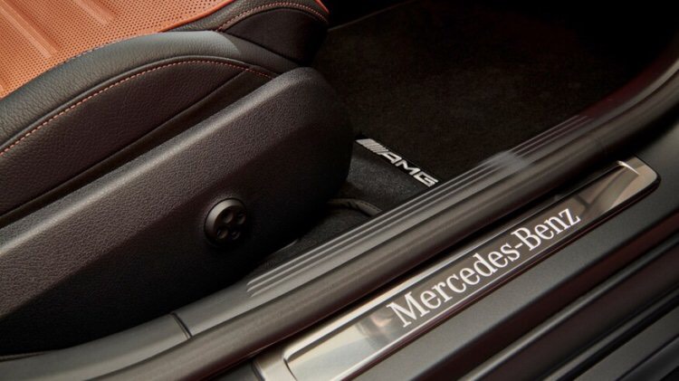 Mercedes C300 AMG 2023 MercedesVietnam (1)