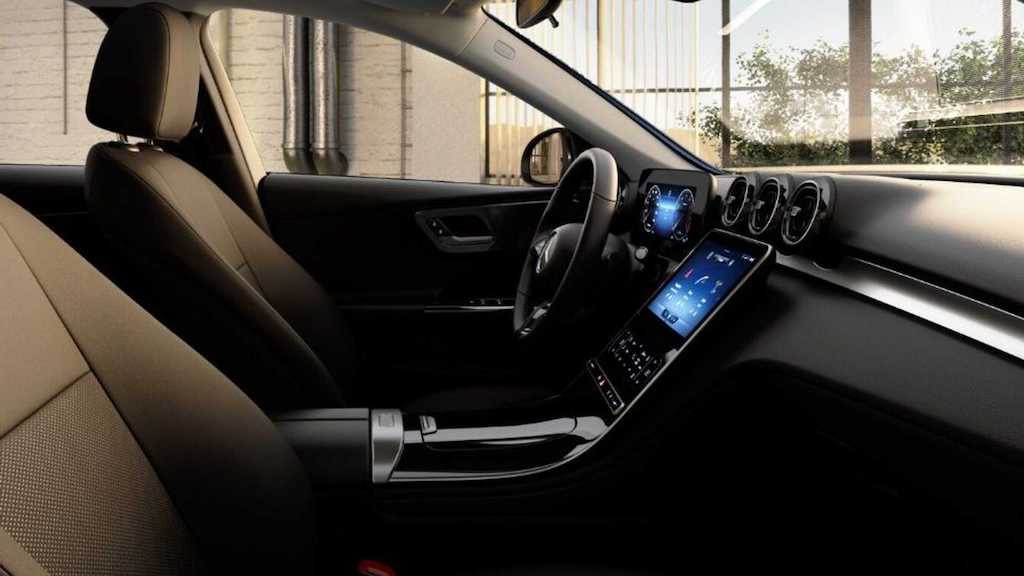 Mercedes-Benz C180 2022 có gì mới?