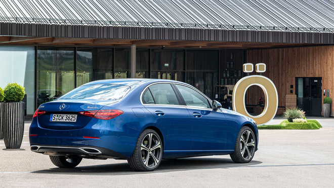 Mercedes-Benz C180 2022 có gì mới?