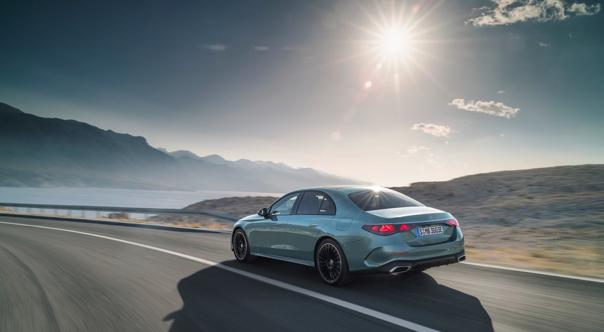 Mercedes E Class 2024 chính thức lộ diện đẹp mắt