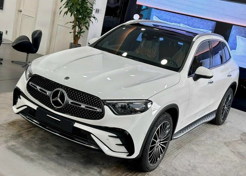 Mercedes GLC 300 4Matic 2024 và BMW X3 2024 : Nên chọn xe nào?