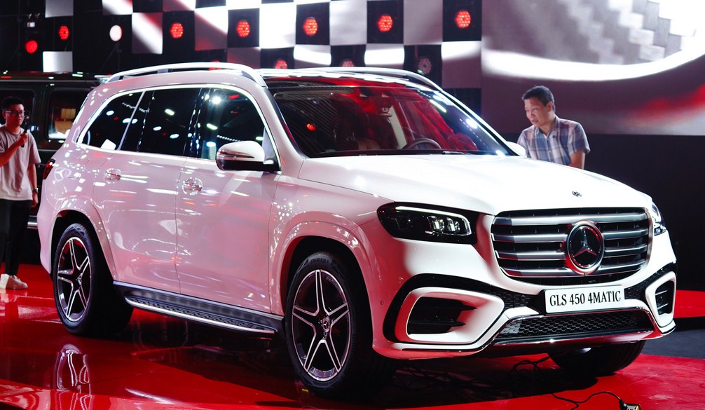 Giá Lăn Bánh Mercedes-Benz GLS 450 4MATIC 2026: Lựa Chọn Duy Lý Của Người Thống Lĩnh Thực Sự